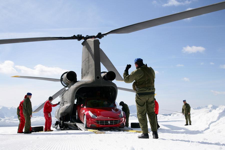  Ferrari FF 2011 года  (фото 87 из 195)